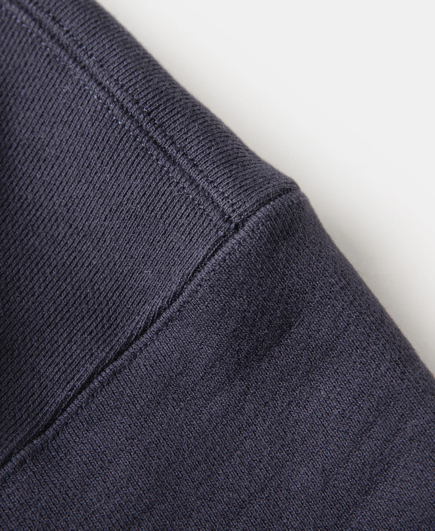 1940s Heavyweight SKI V-Inset Sweater - Navy - Image 12