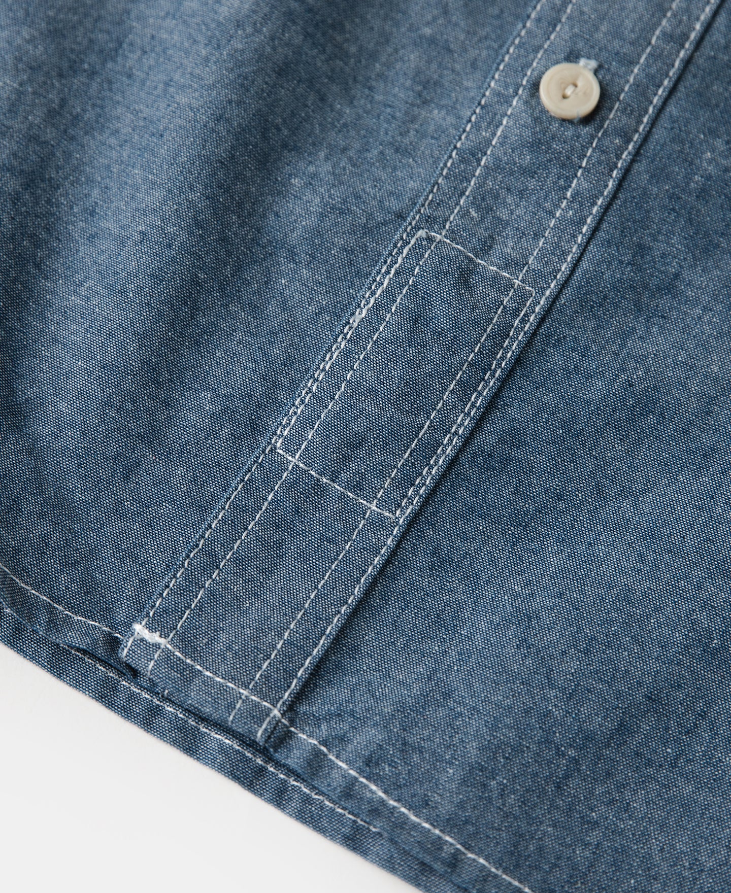 Chambray Short Sleeve Work Shirt - Image 17